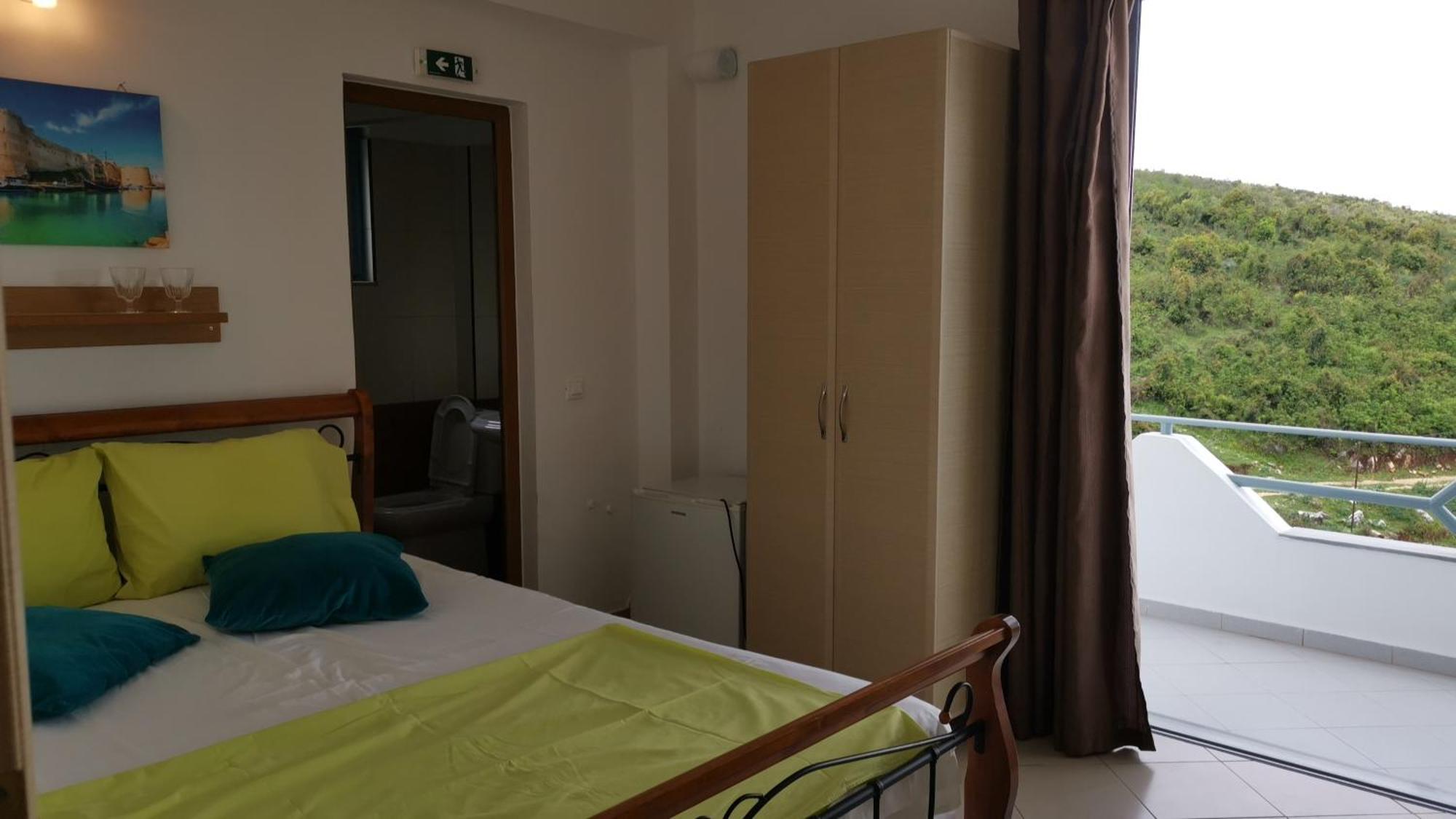 Heaven Beach Sarande Phòng bức ảnh